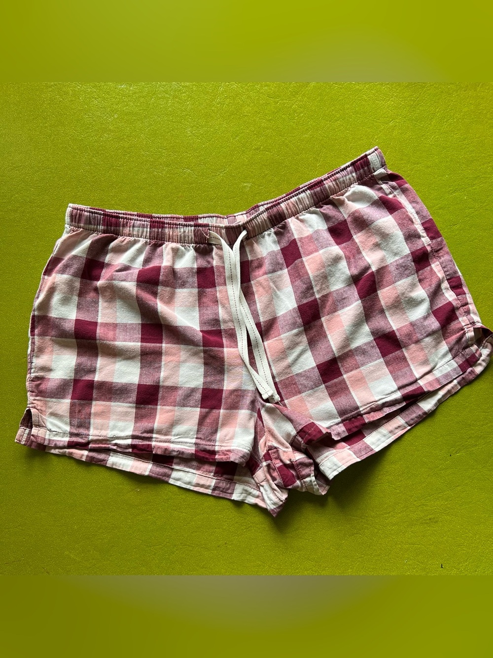 Old Navy Pink Burgundy and White Plaid Women's Drawstring Lounge Shorts small